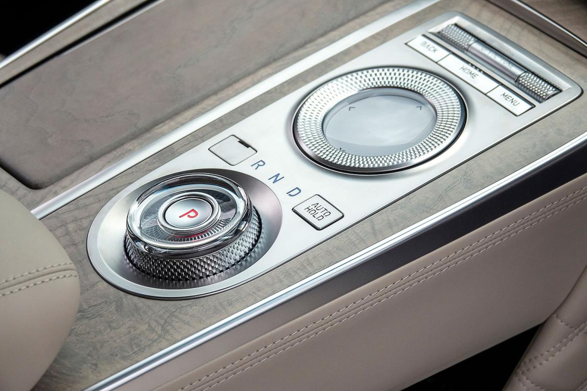 Genesis GV80 interior detail