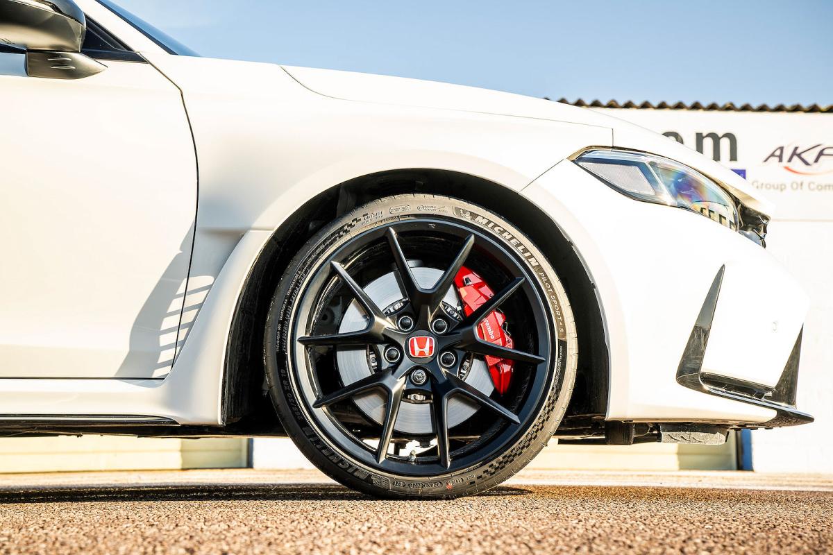 Honda Civic Type R alloy wheel