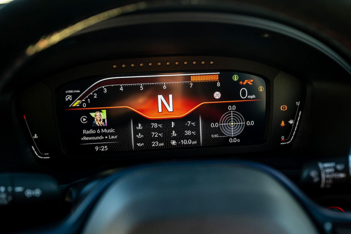 Honda Civic Type R interior driver display