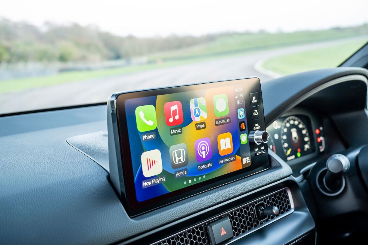 Honda Civic Type R interior infotainment
