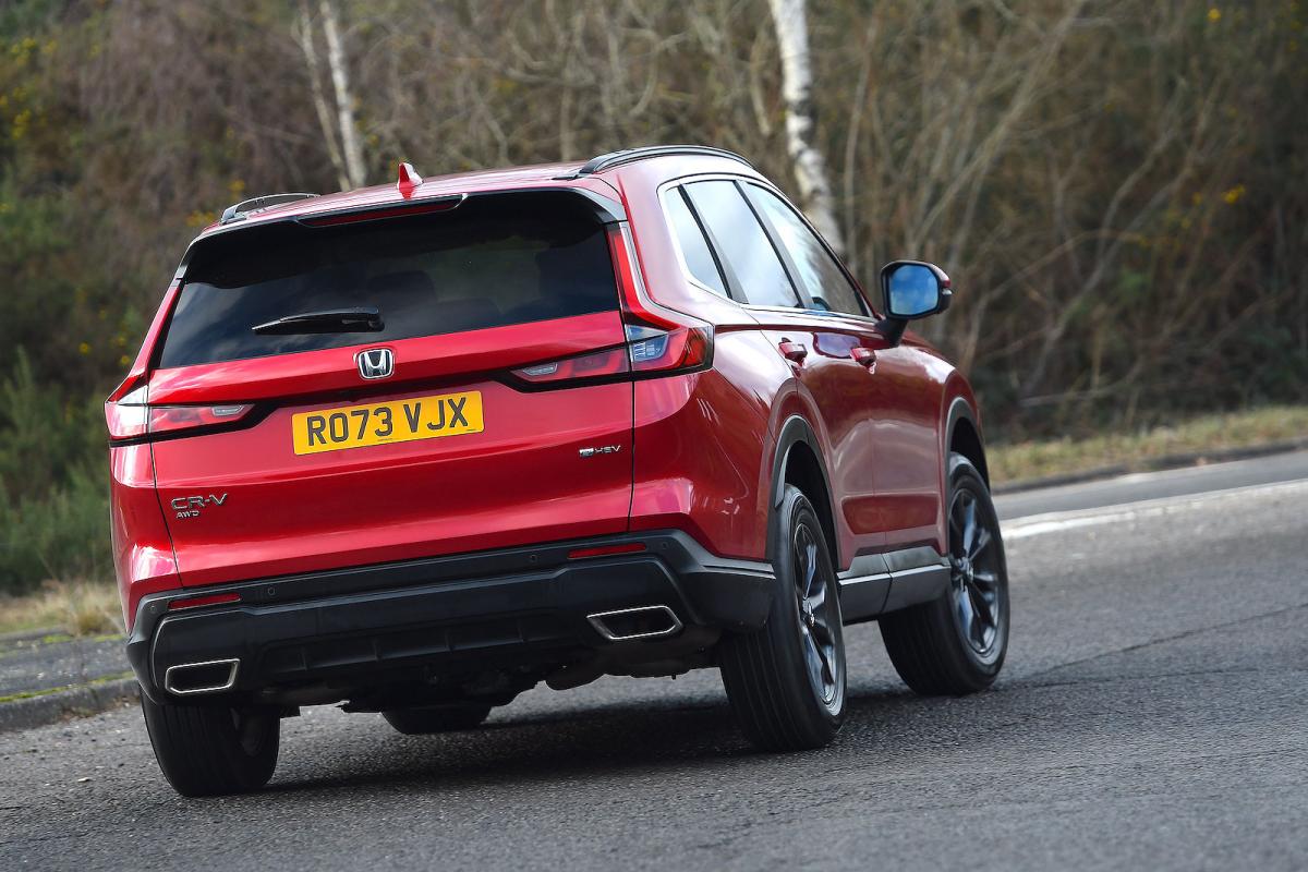 Honda CR-V rear cornering