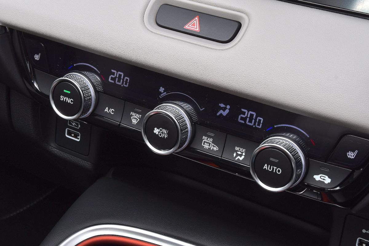 Honda HR-V air-con controls