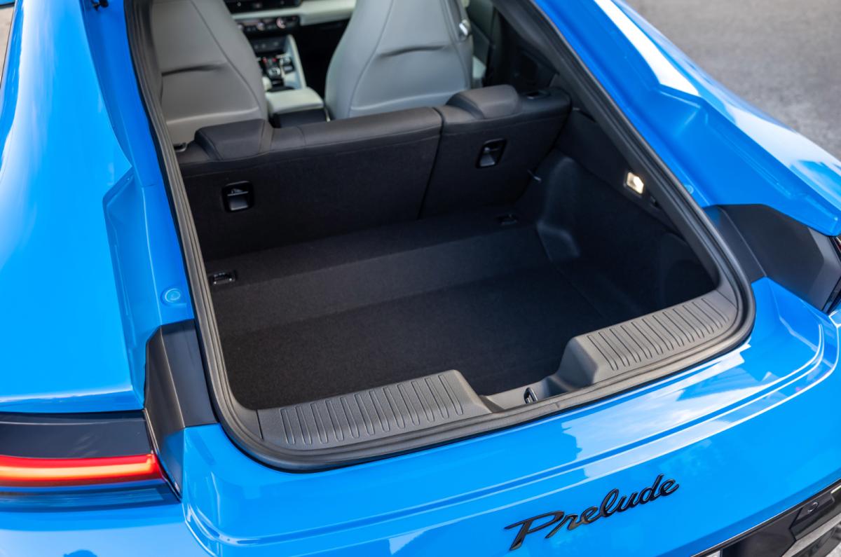Honda Prelude boot