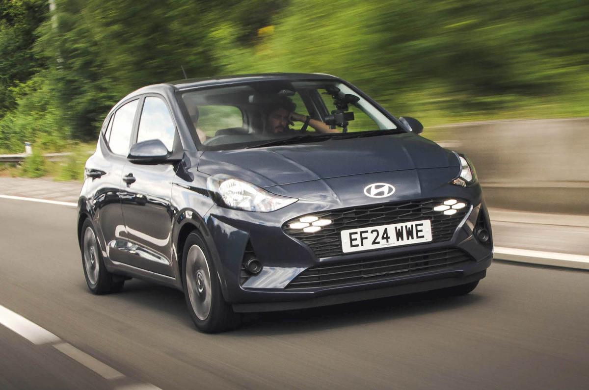 Hyundai i10 front right driving