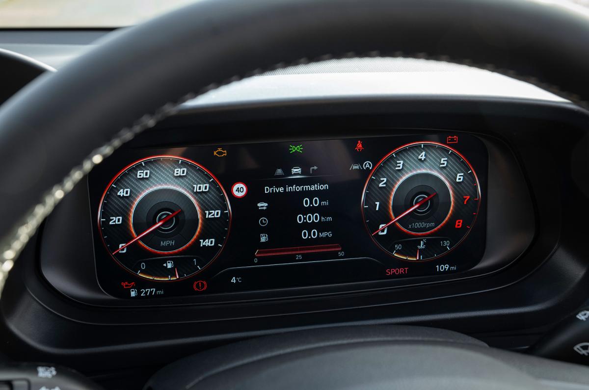 Hyundai i20 driver's display