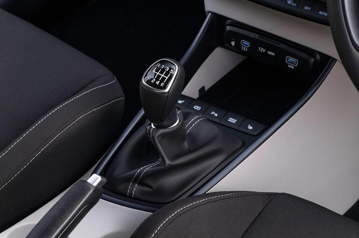 Hyundai i20 interior detail