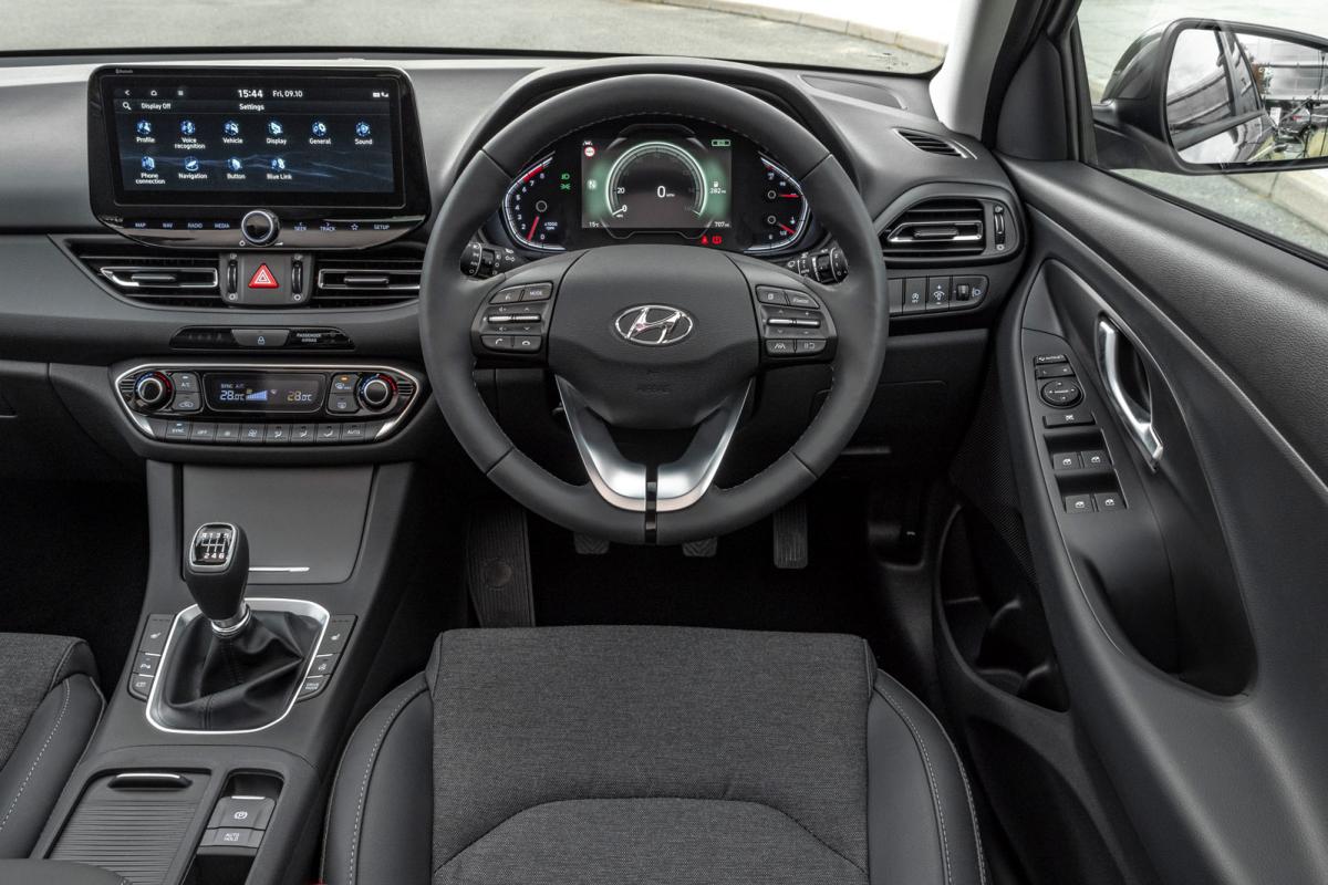 Hyundai i30 hatchback 2020 dashboard