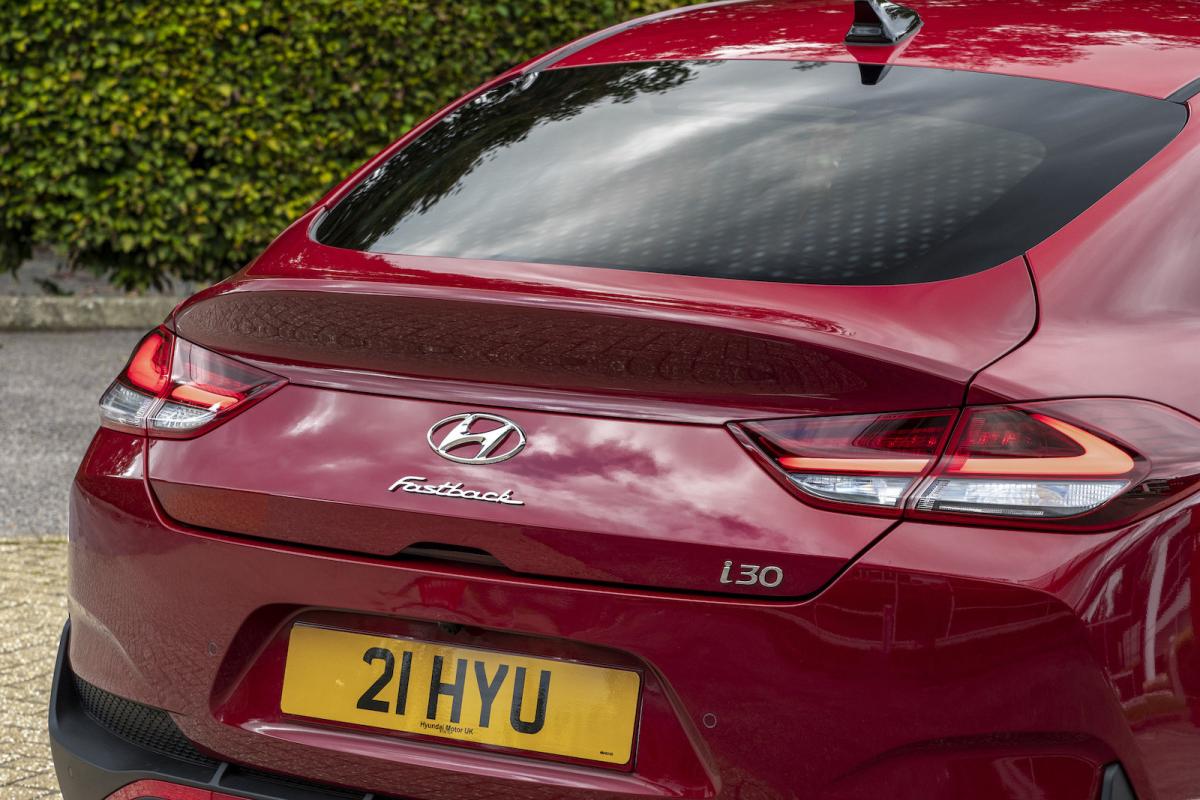 Hyundai i30 Fastback 2022 rear detail