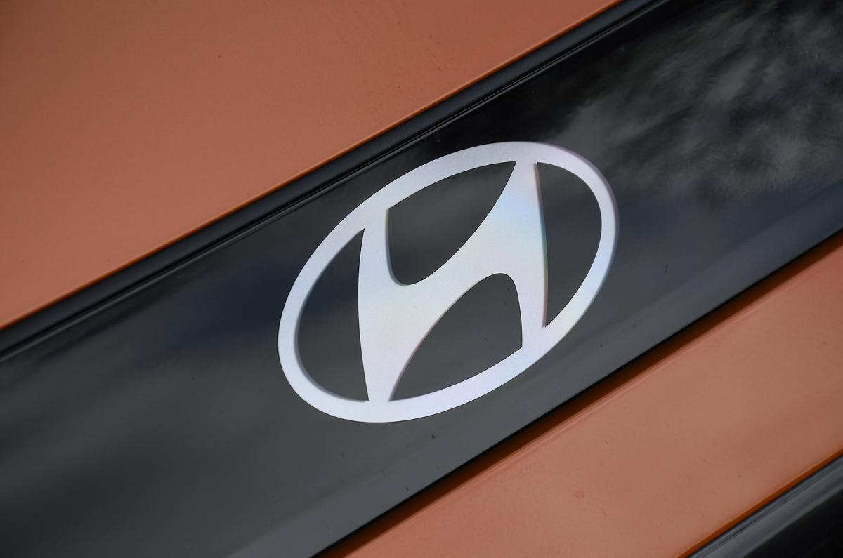 Hyundai Inster logo detail