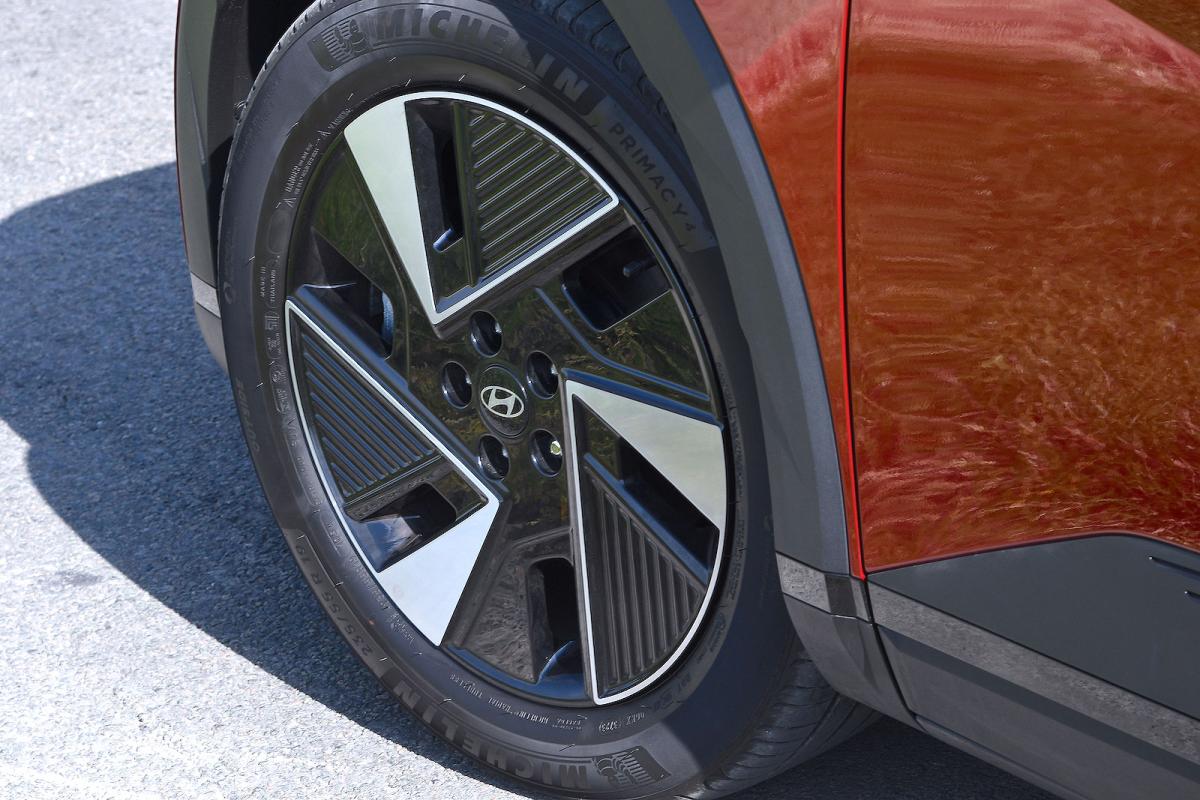 Hyundai Ioniq 5 alloy wheel