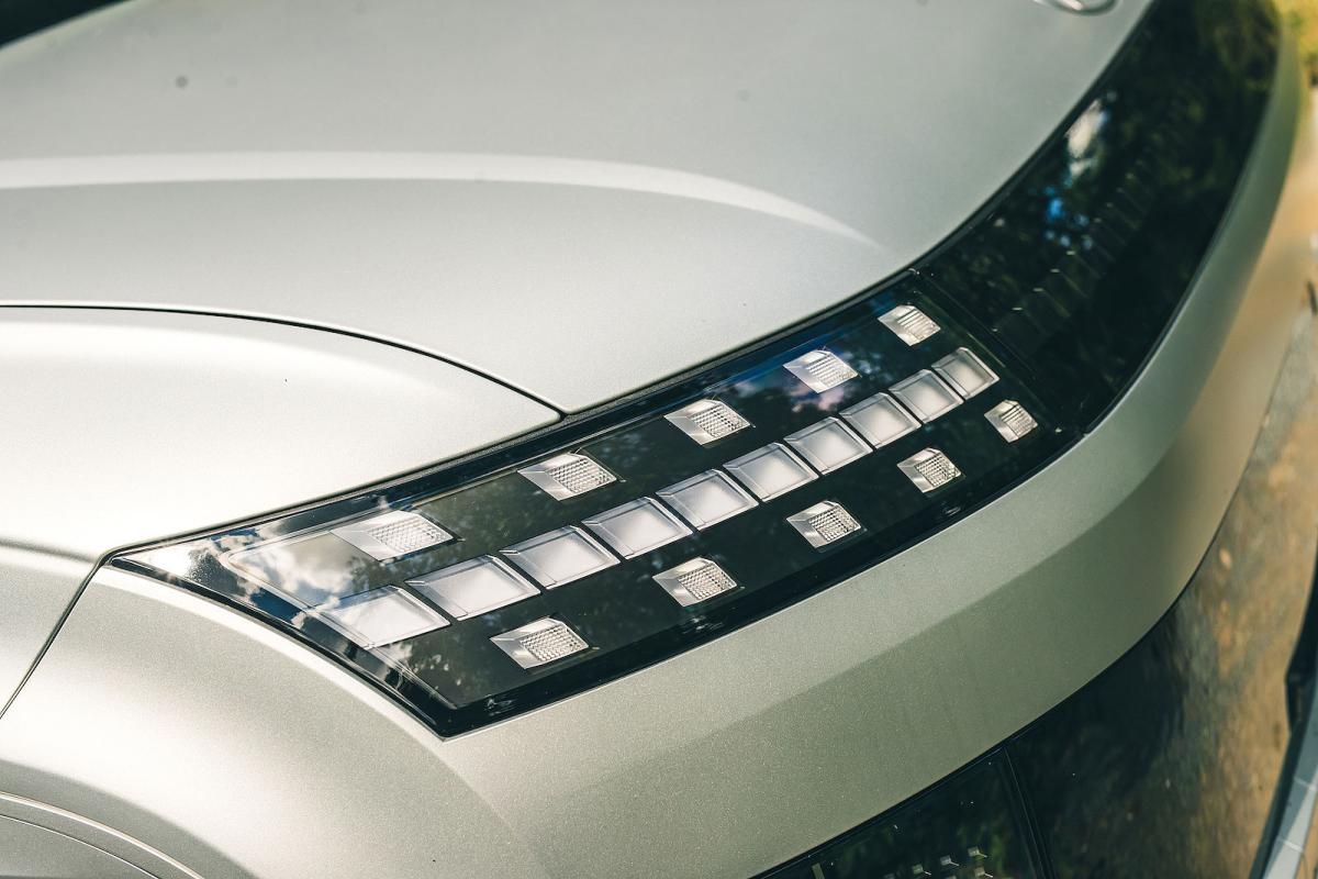 Hyundai Ioniq 9 headlights