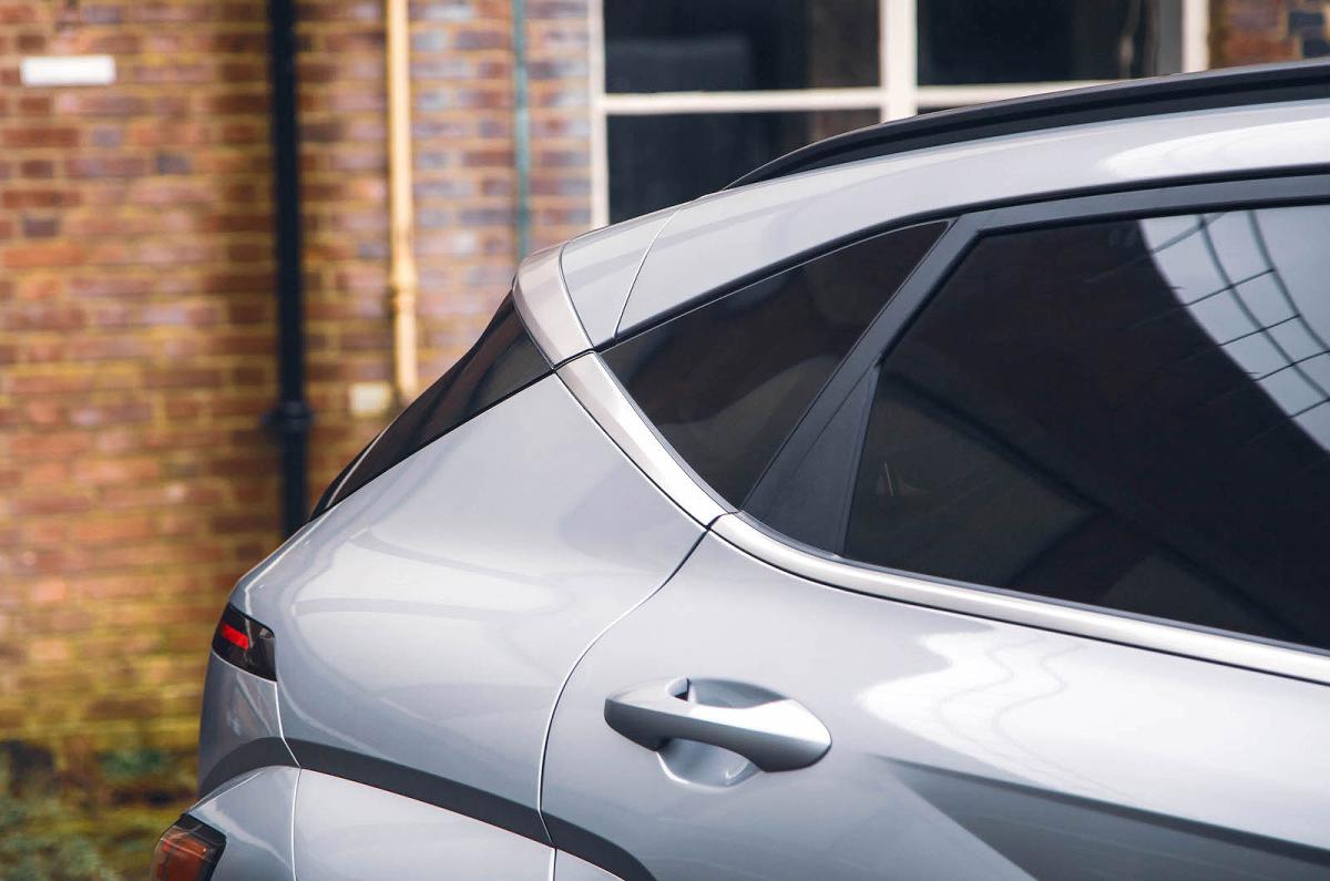 Hyundai Kona Electric rear roof detail