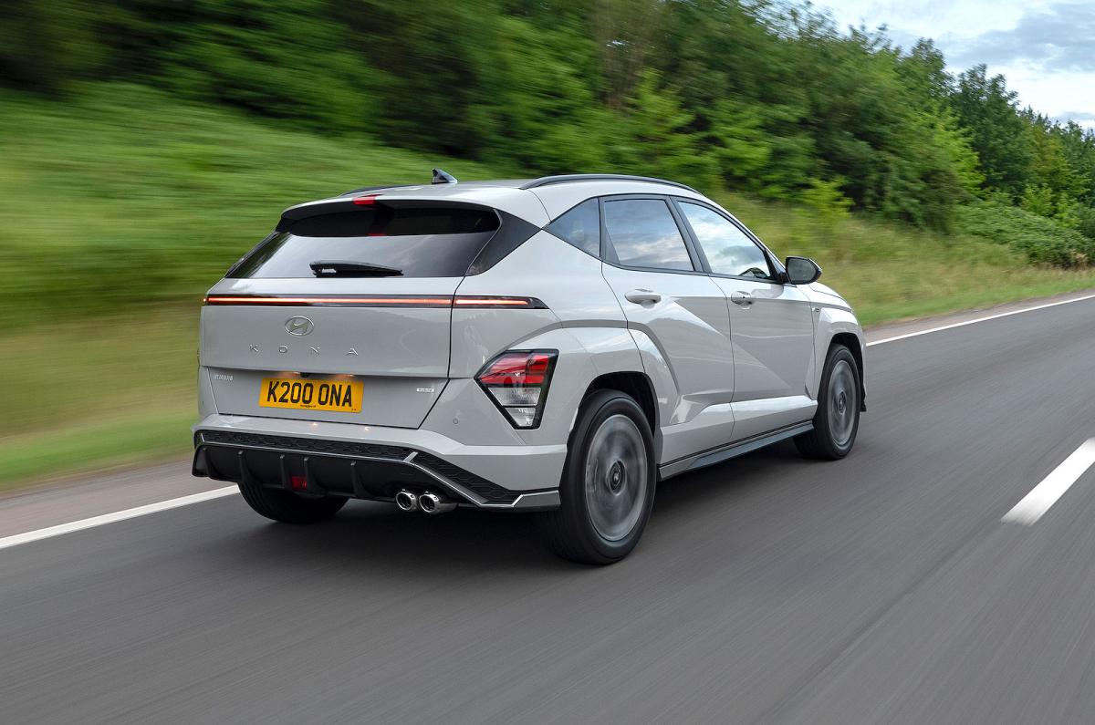 Hyundai Kona rear right driving