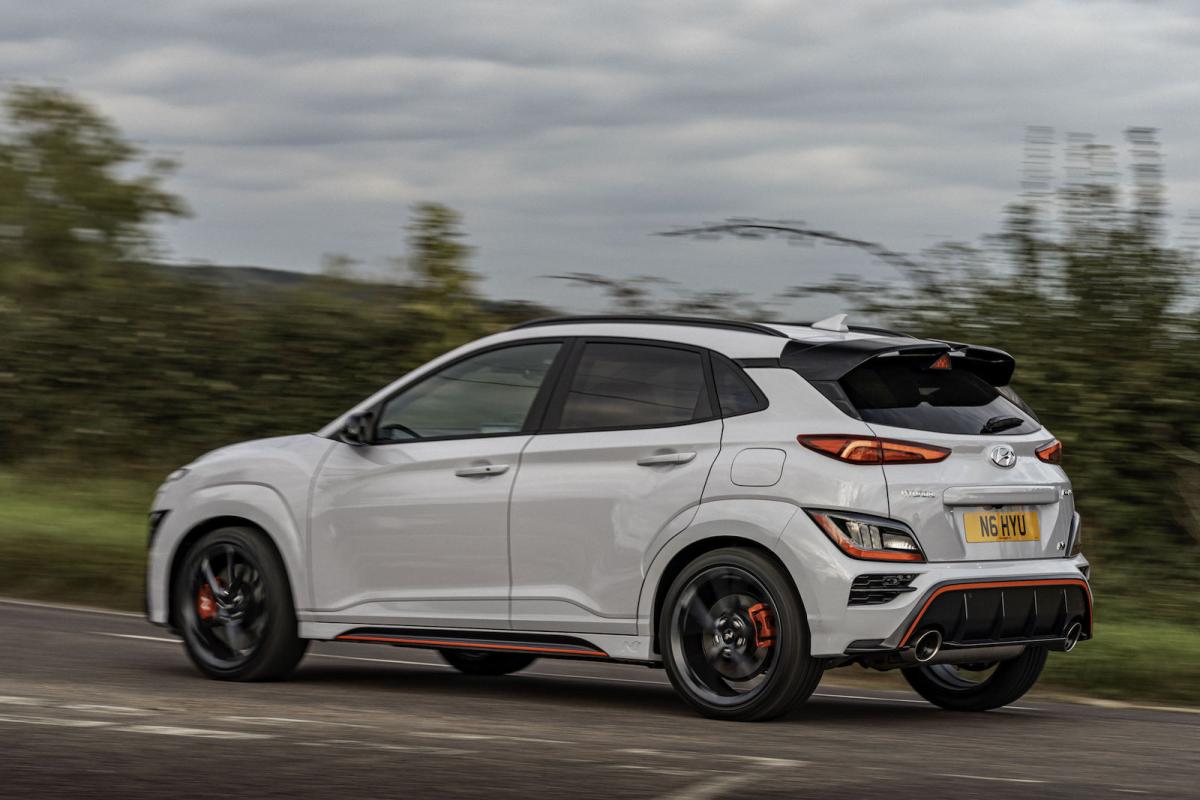 Hyundai Kona N 2021 rear left tracking