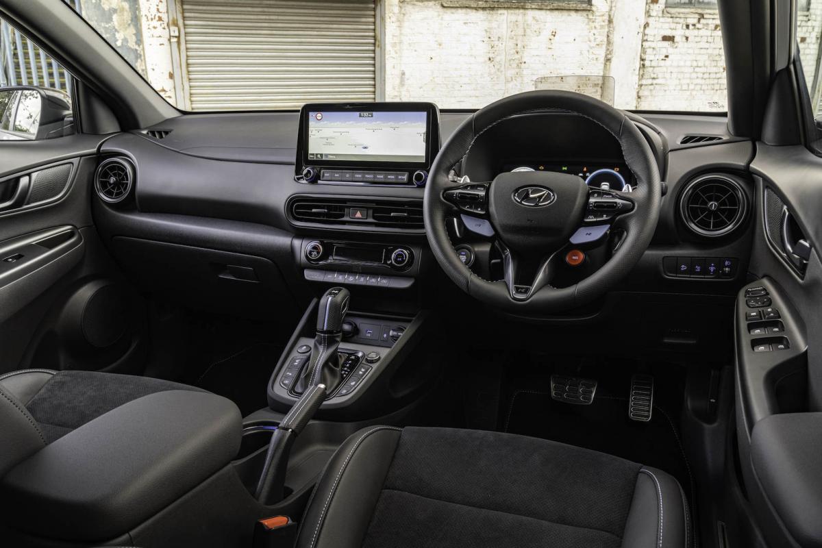 Hyundai Kona N 2021 interior front seats