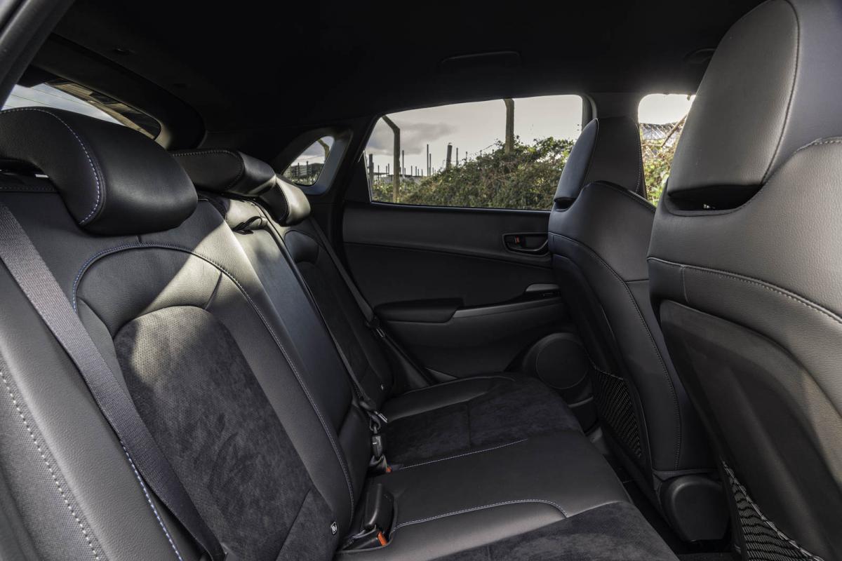 Hyundai Kona N 2021 interior rear seats