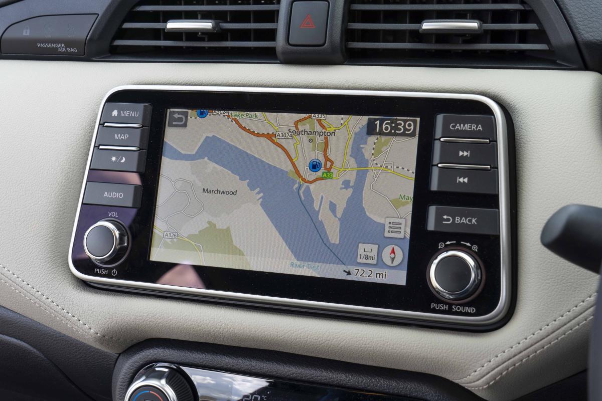 Nissan Micra 2021 interior infotainment