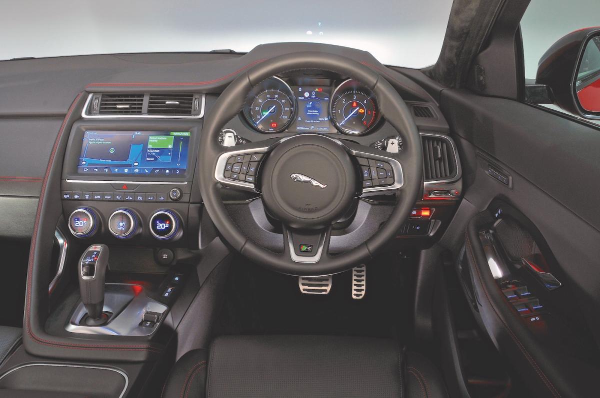 Used Jaguar E-Pace 2017-2024 dashboard