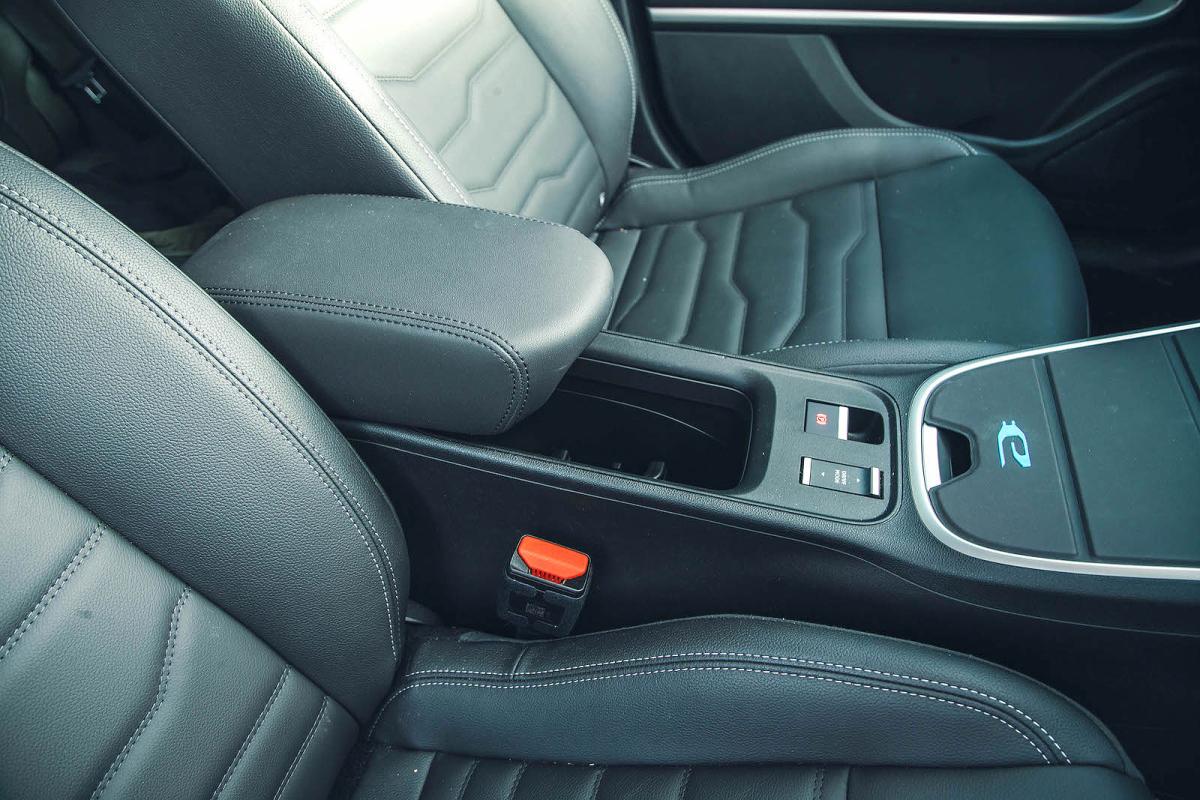 Jeep Avenger Electric interior detail