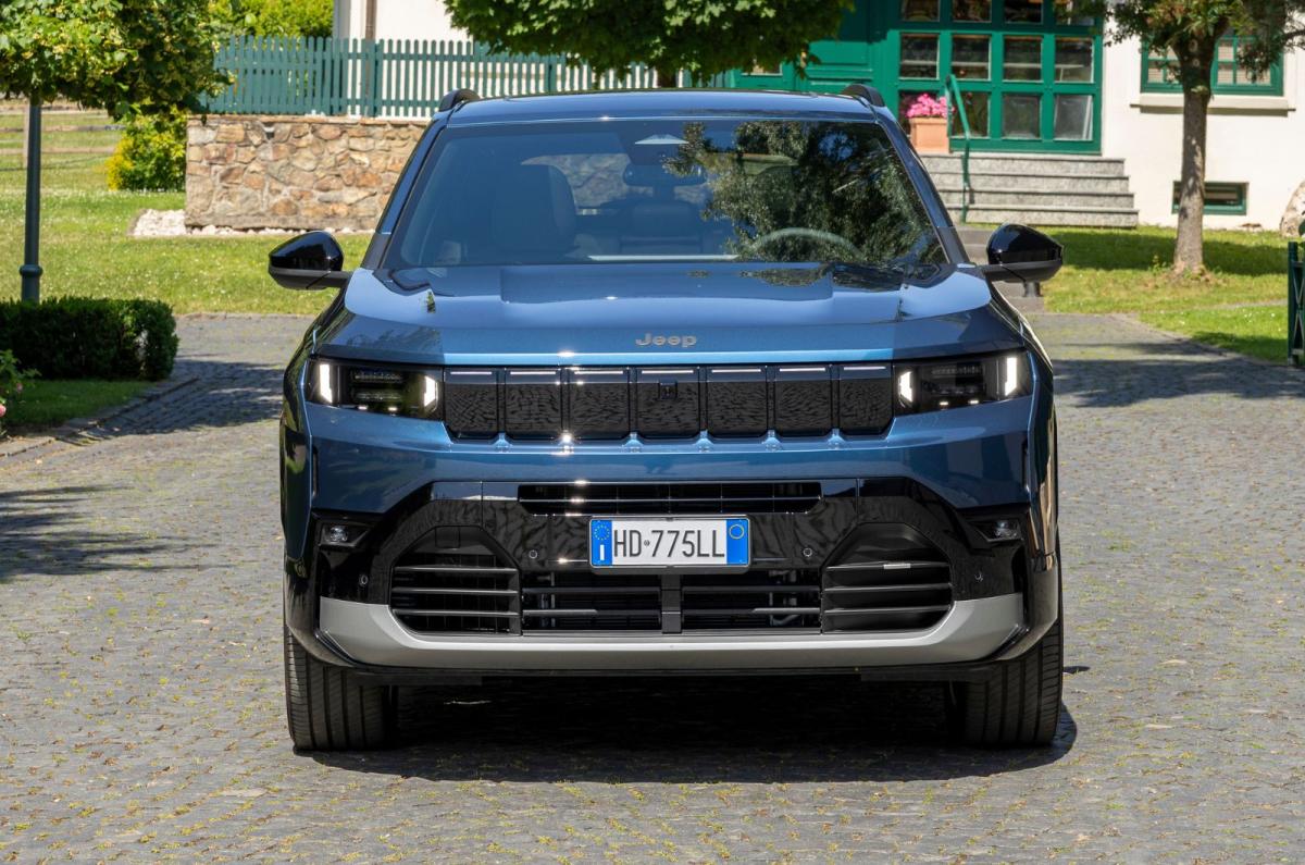 Jeep Compass PHEV exterior still