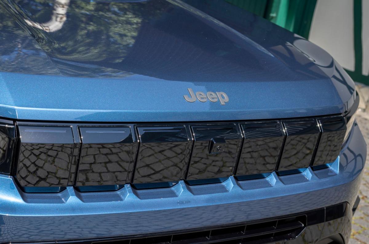 Jeep Compass PHEV exterior still