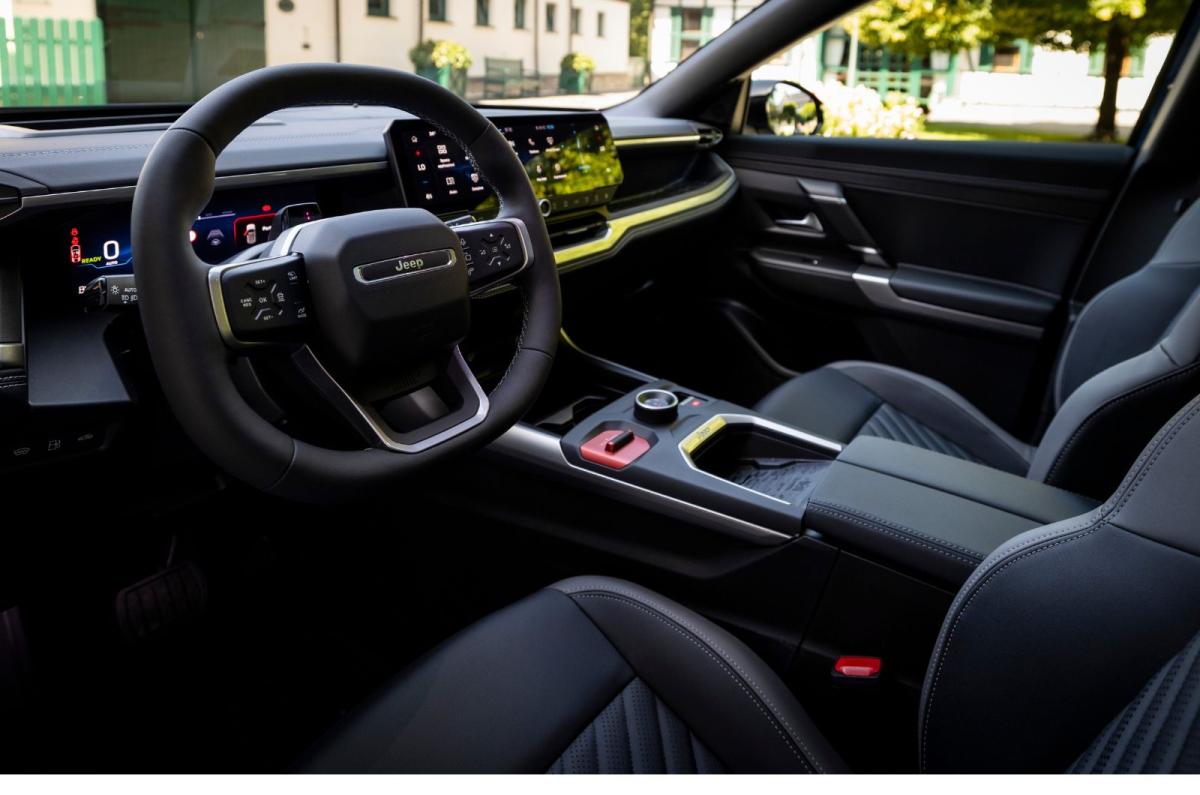 Jeep Compass PHEV interior