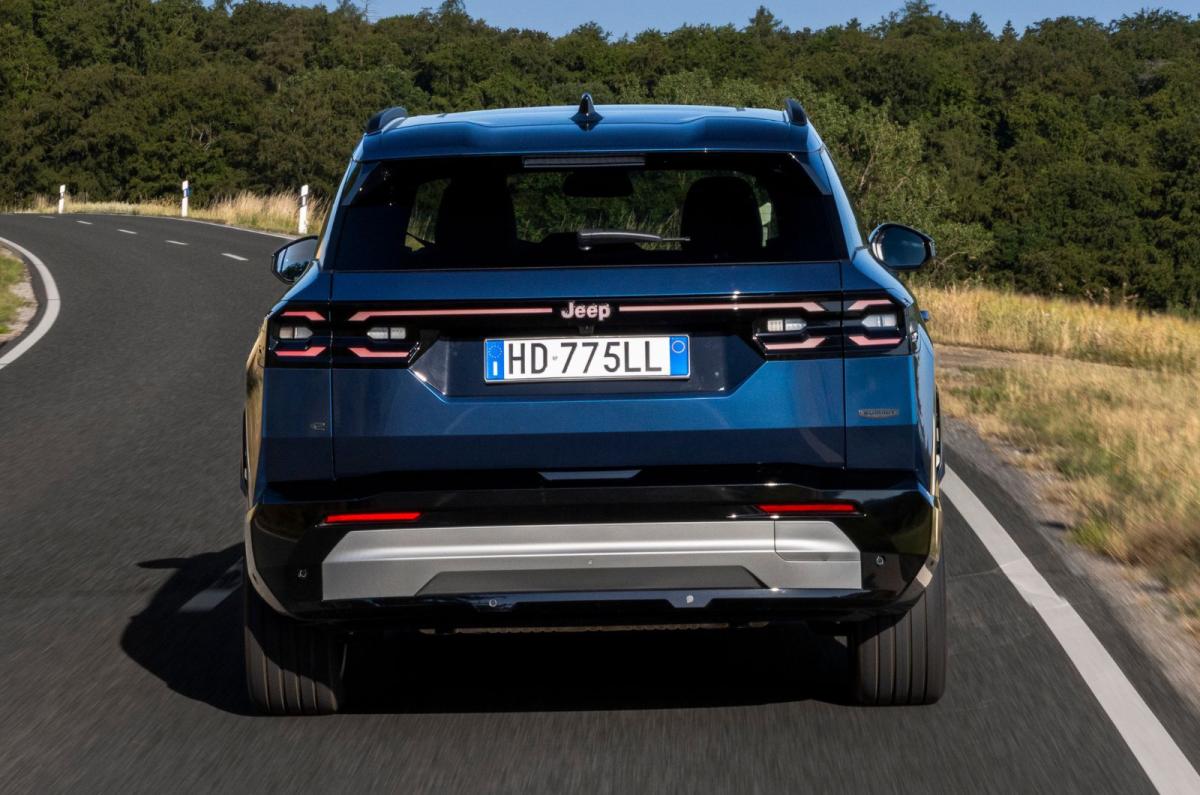 Jeep Compass PHEV rear dynamic