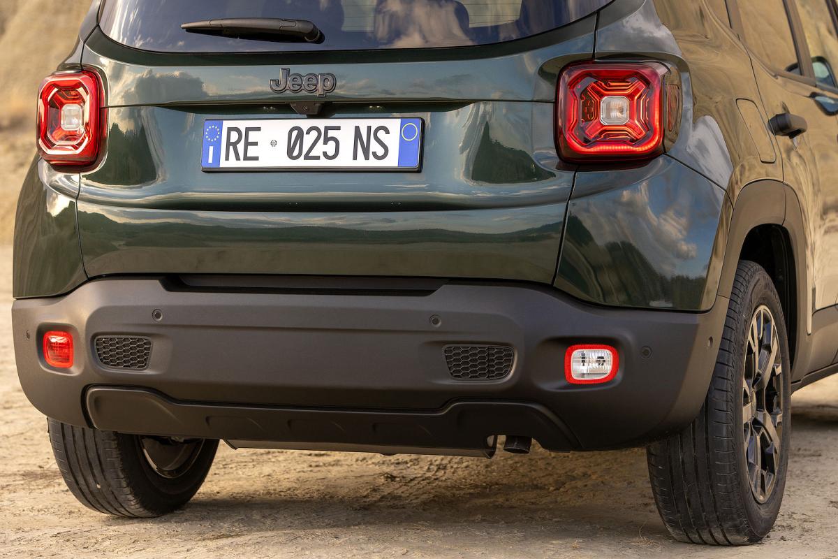 Jeep Renegade rear detail