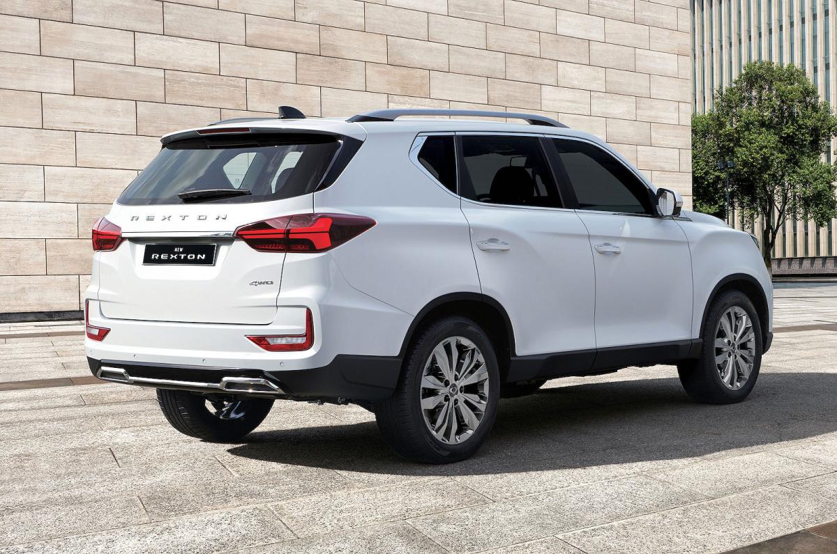 KGM Rexton rear right static