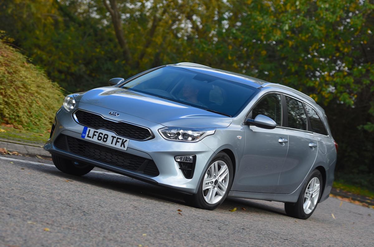Kia Ceed Sportswagon front cornering