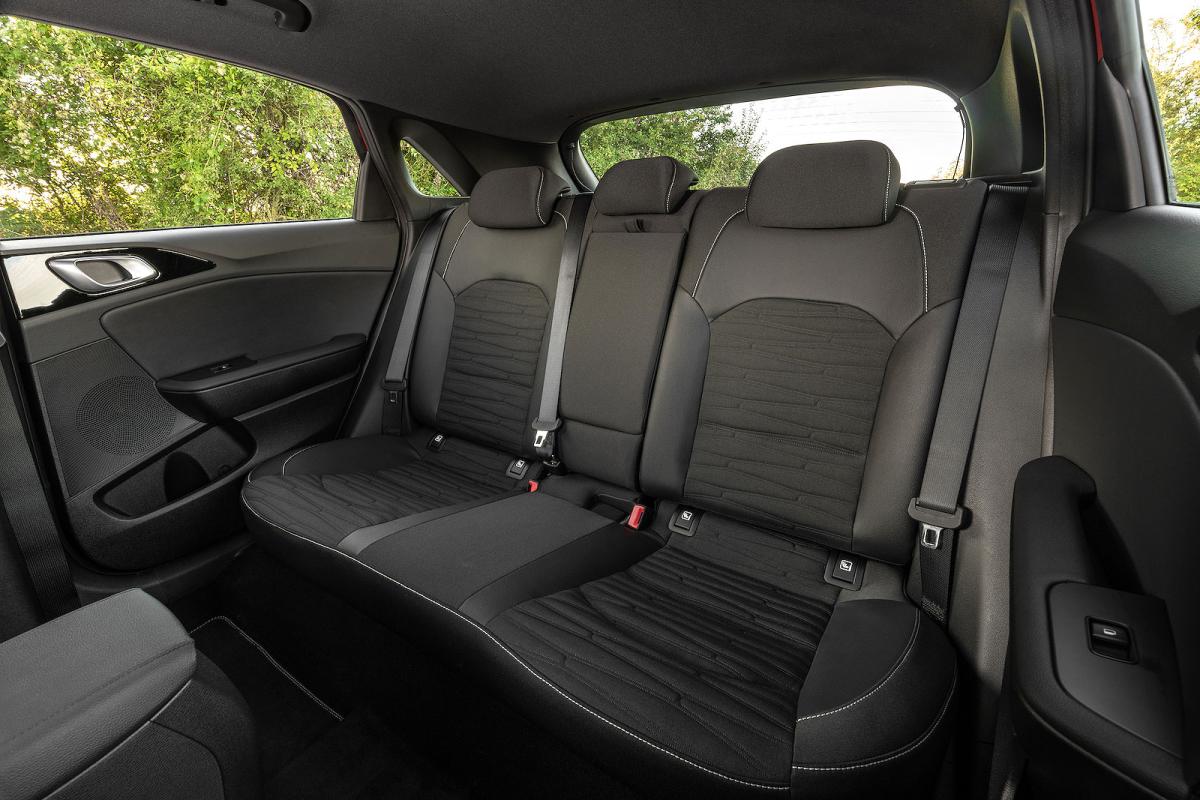 Kia Ceed back seats