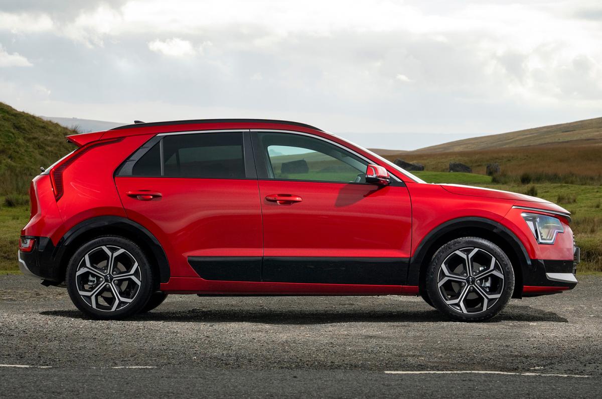 Kia Niro static side