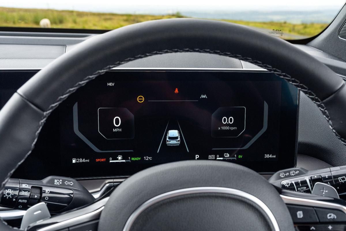 Kia Sorento driver display