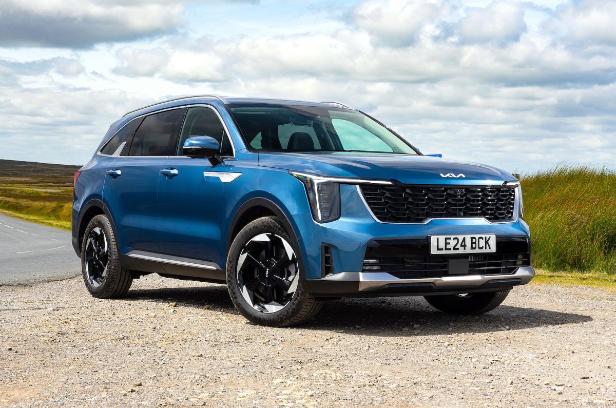 Kia Sorento front right static