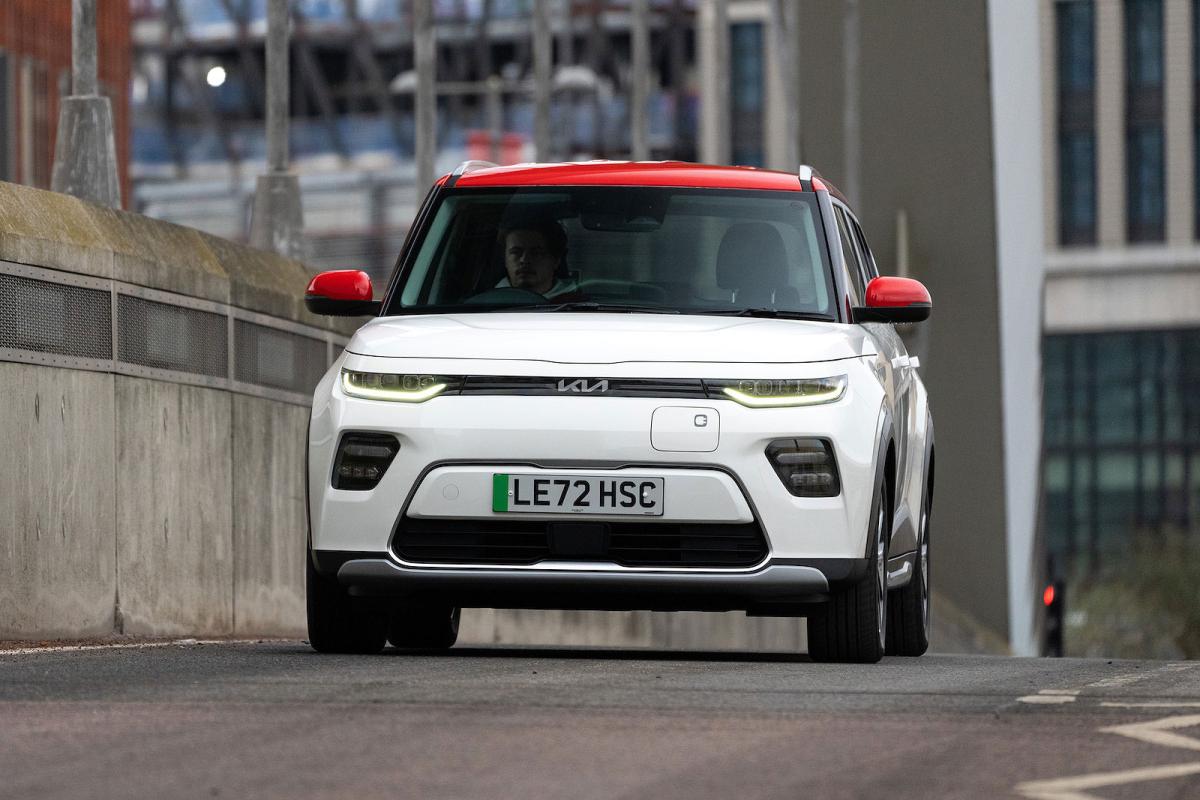 Kia Soul EV front driving