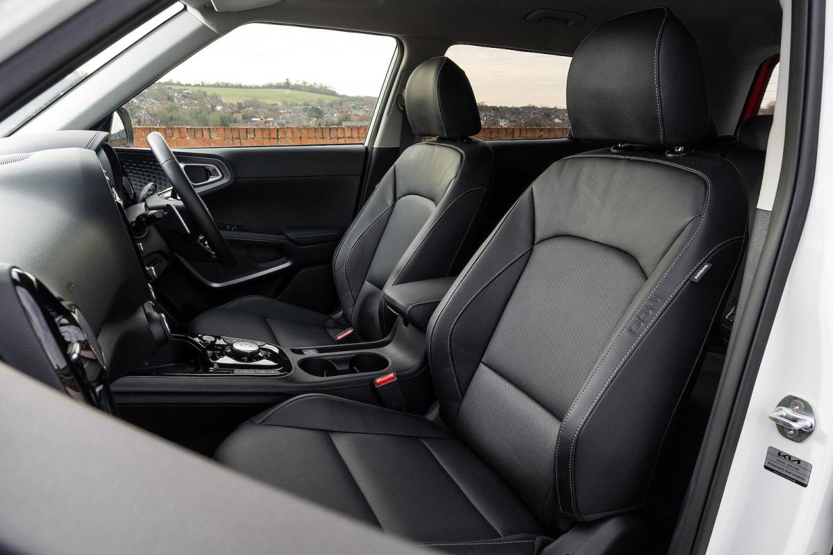 Kia Soul EV interior front seats
