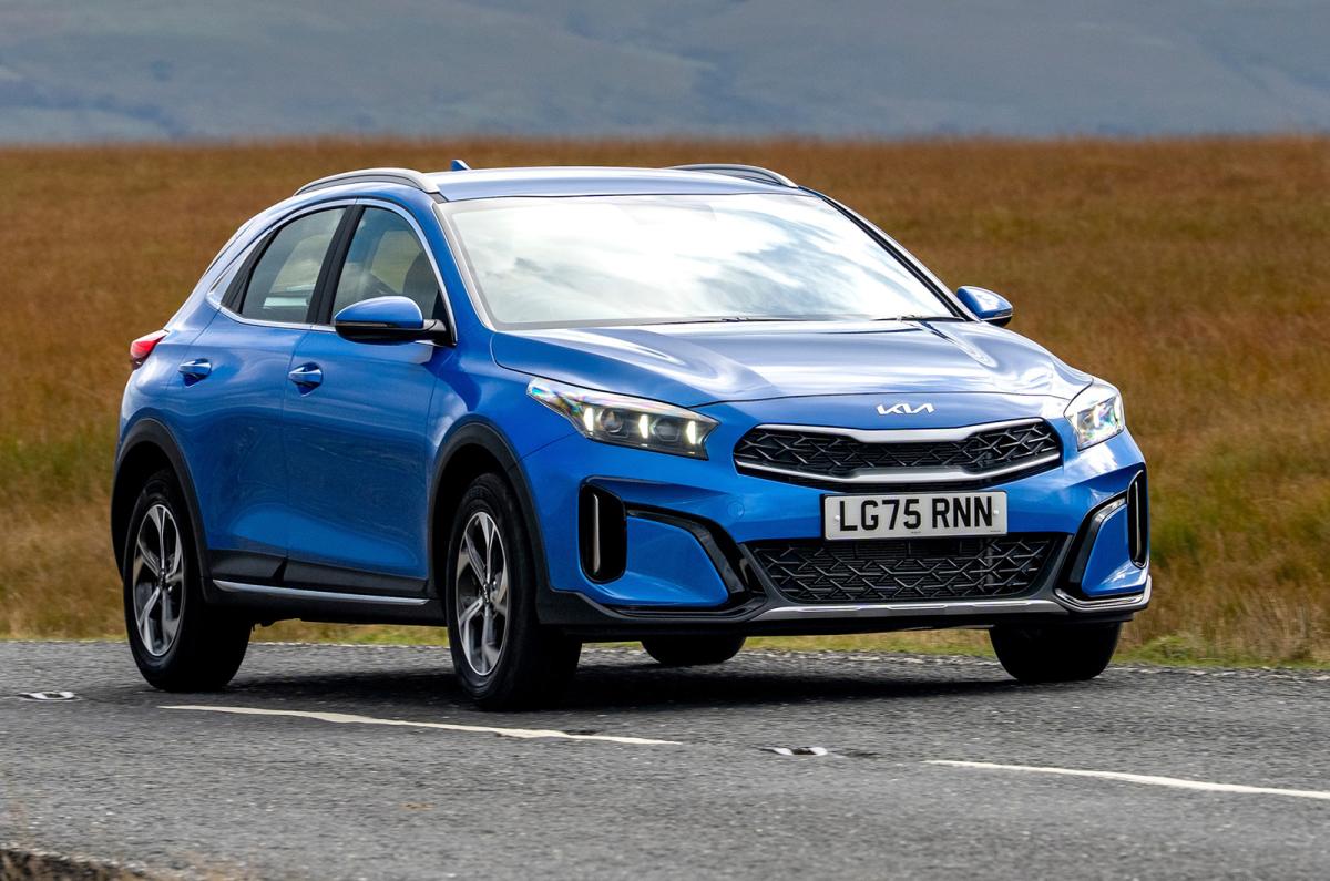 Kia XCeed front cornering