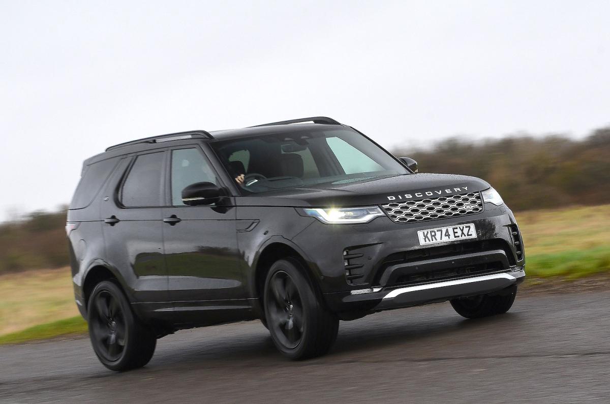 Land Rover Discovery front cornering