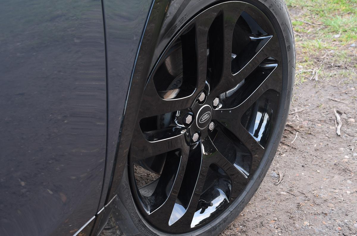 Land Rover Discovery Sport wheel detail