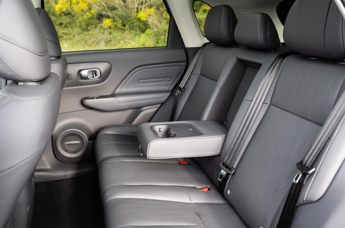 Leapmotor B10 Hybrid rear seats