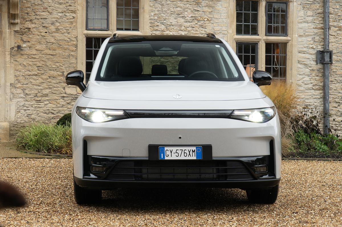 Leapmotor C10 Hybrid static front