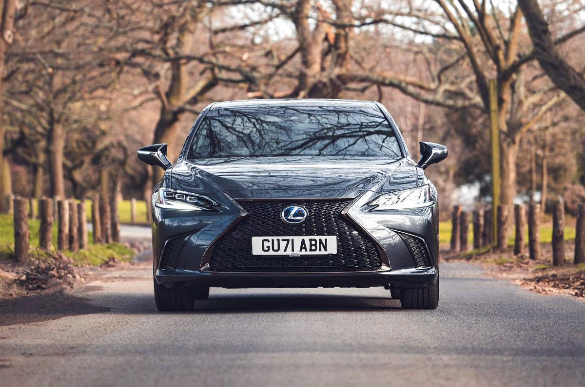 Lexus ES front driving
