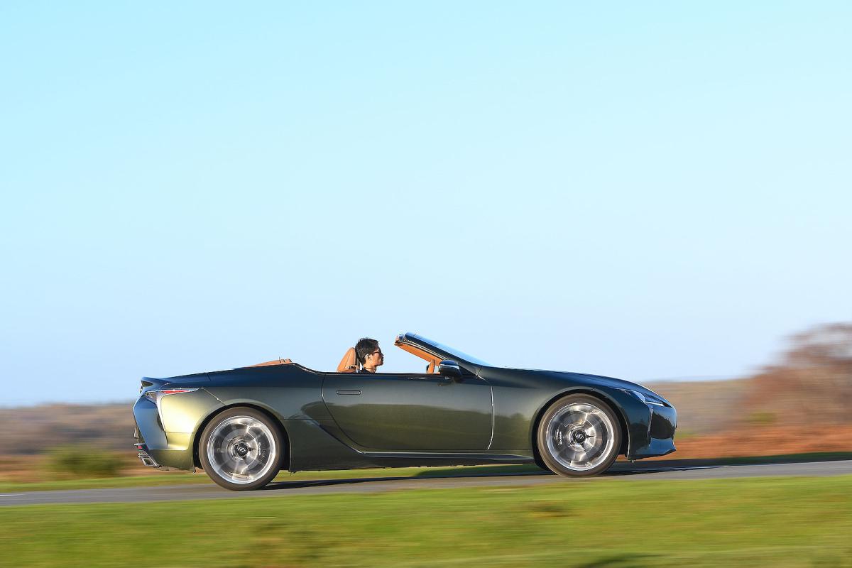 Lexus LC Convertible right tracking