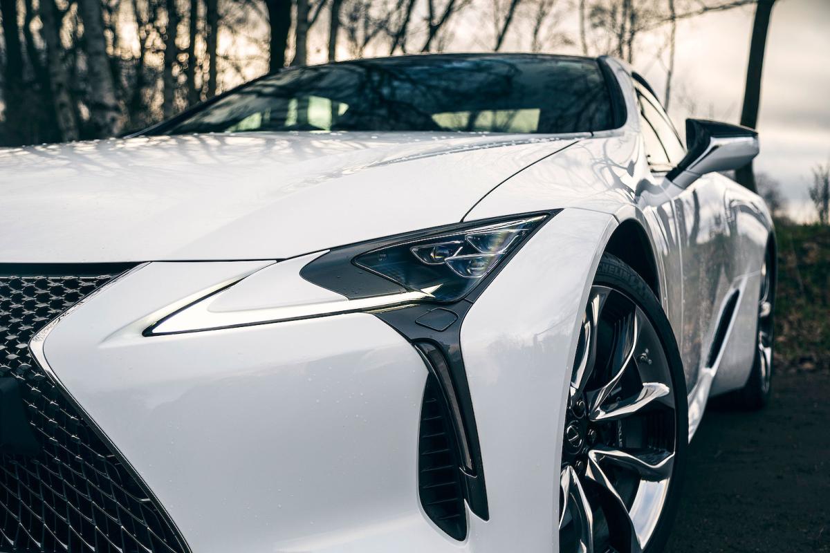 Lexus LC 500 headlights detail