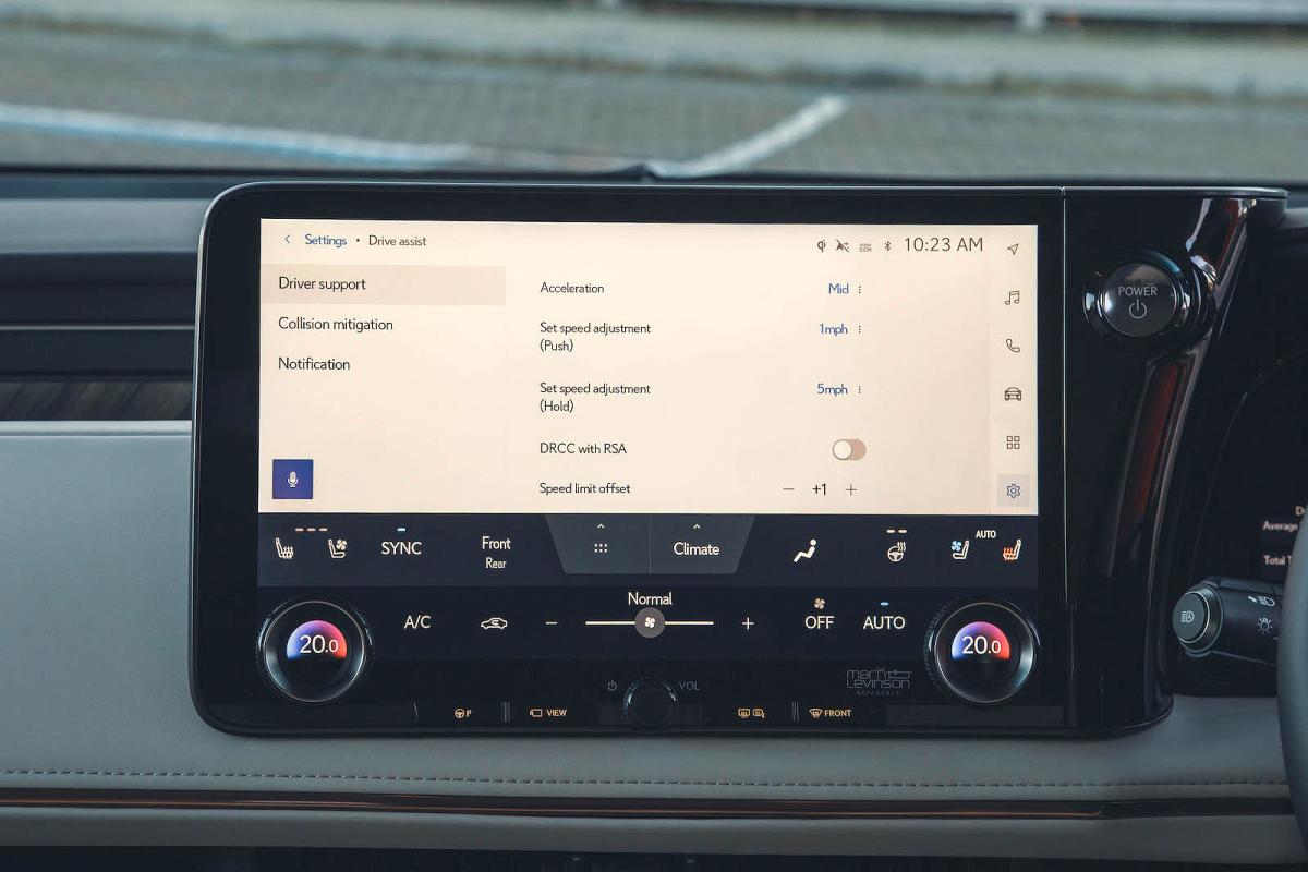Lexus LM interior infotainment