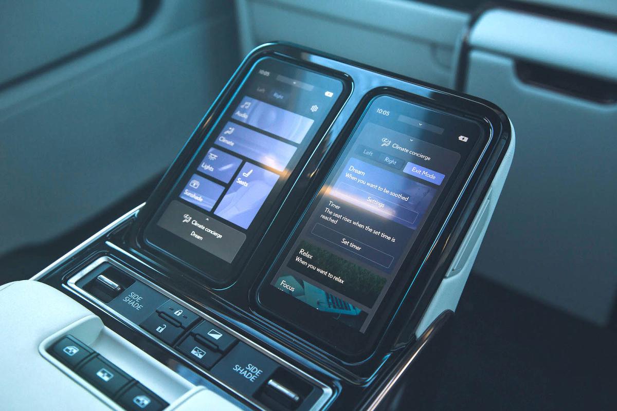Lexus LM rear touchscreens