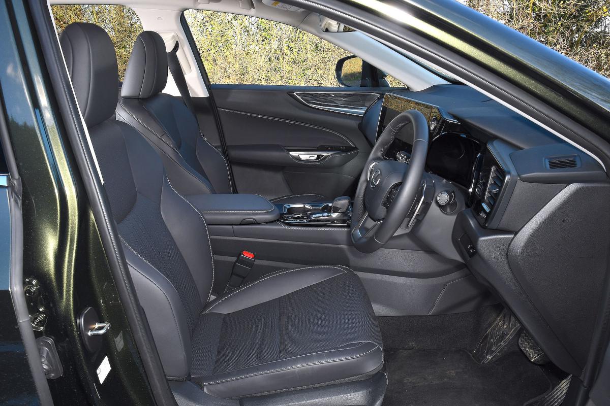 Lexus NX front seats