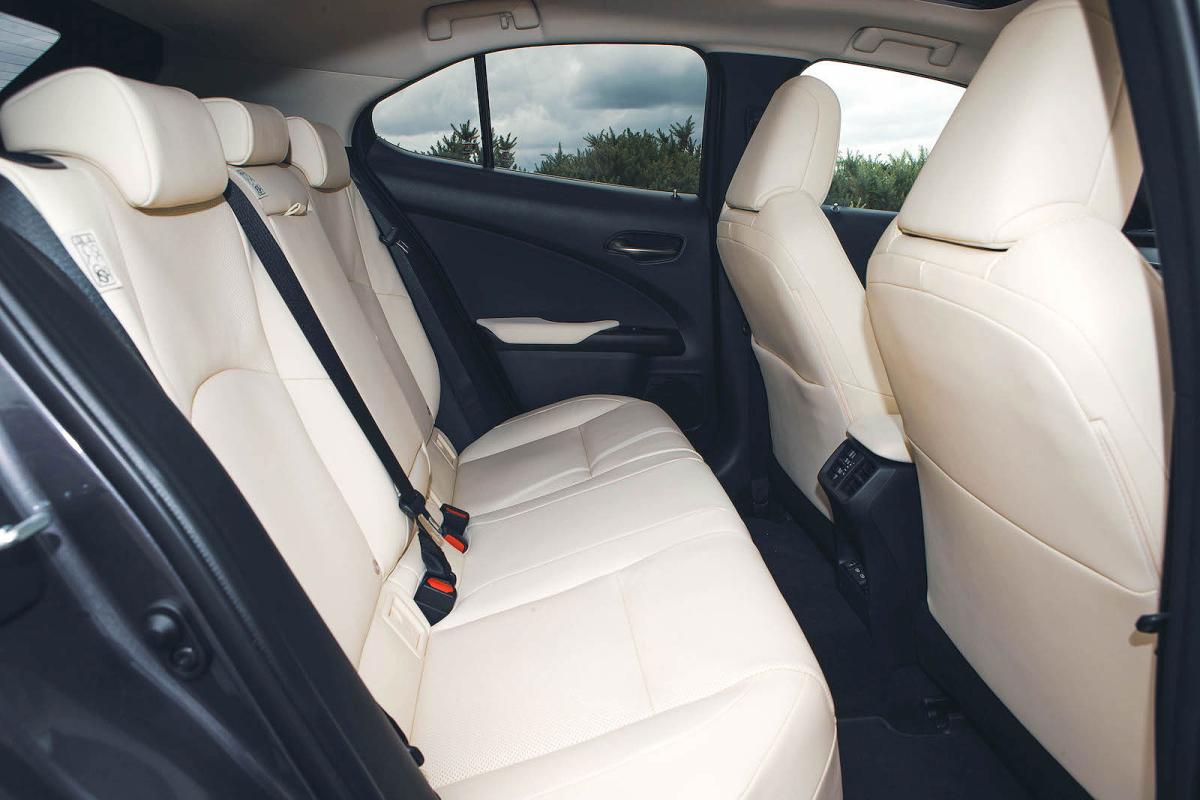 Lexus UX 300e back seats