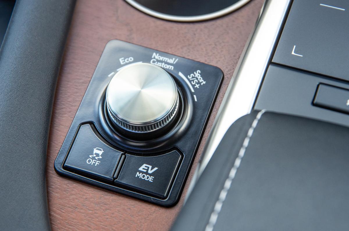 Used Lexus RX 2016-2022 interior driving mode control