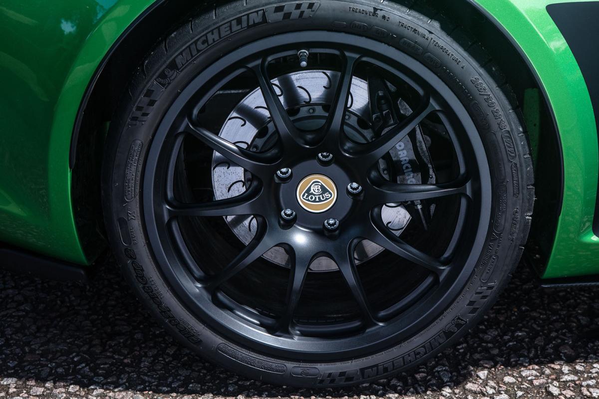 Lotus Exige 2020 RHD wheel detail